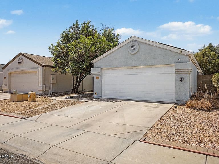 2863 W MURIEL Drive photo 4