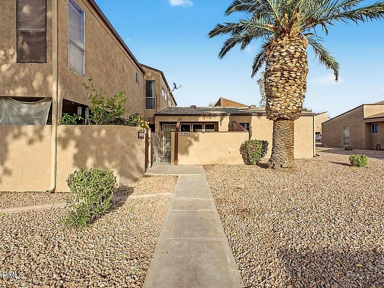 2663 E Silk Oak Drive photo 1