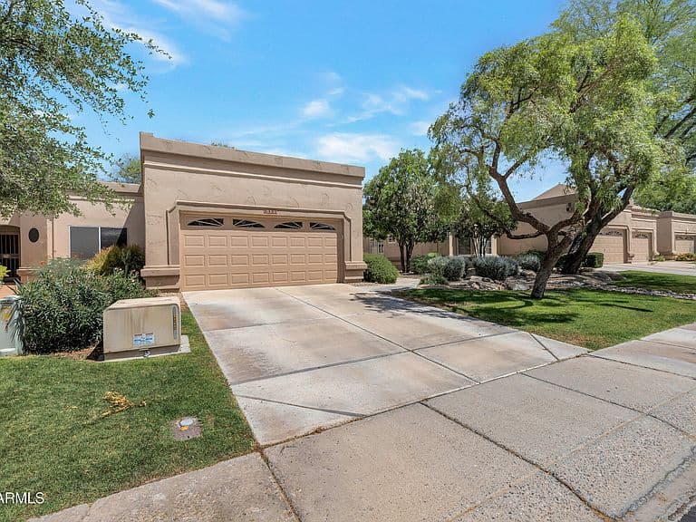 8332 W Taro Lane photo 2