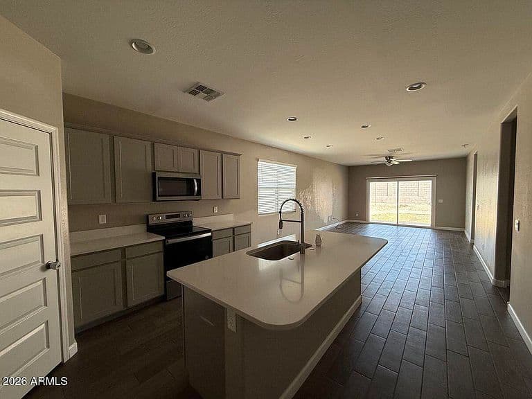 23954 W WHYMAN Avenue photo 5
