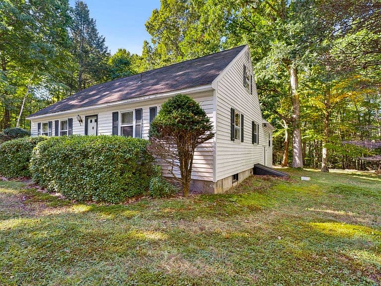 51 Mo-Sett Avenue photo 3