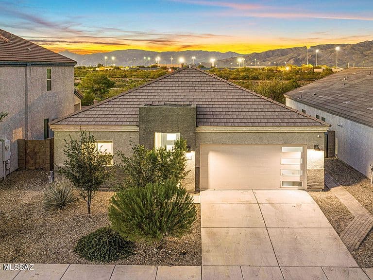 12747 E Giada Dr photo 1