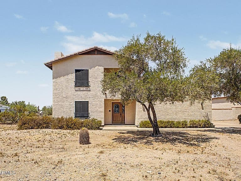 8230 E MCDOWELL Road photo 1