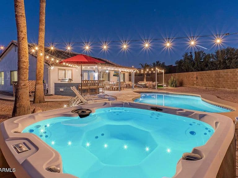 3304 N SEA PINES Circle photo 2