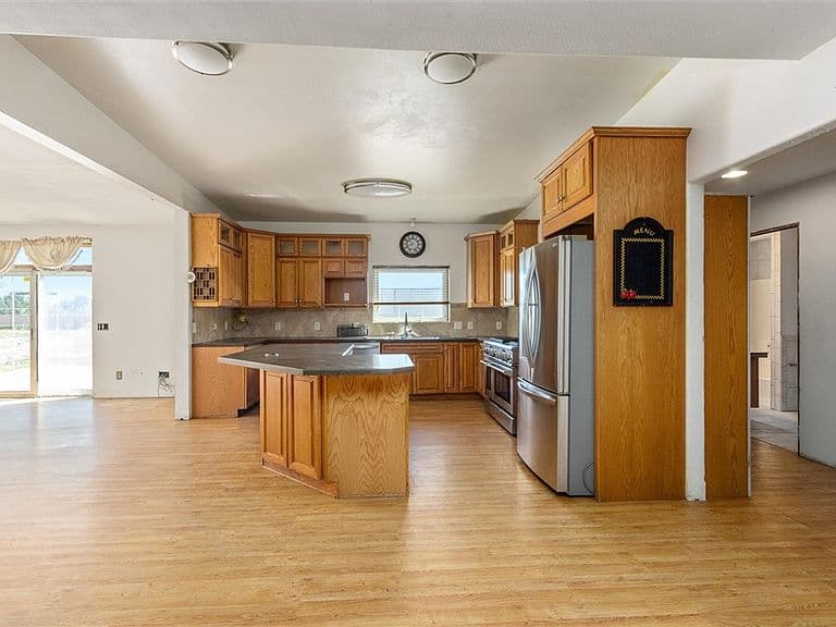 714 N Eggebrecht Ln photo 3