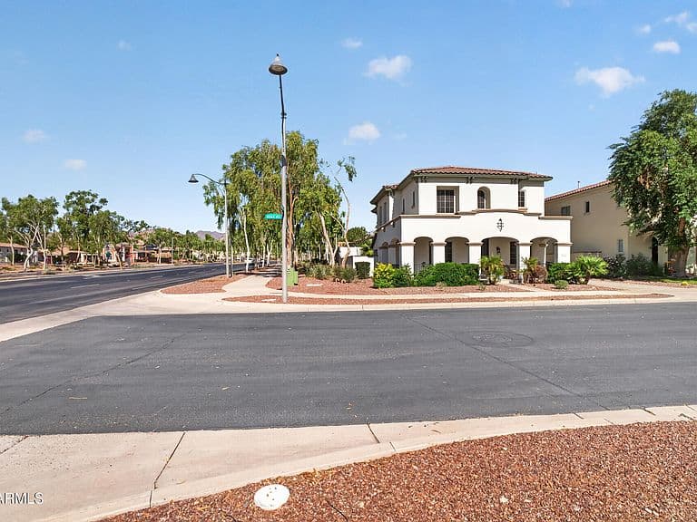 20828 W RIDGE Road photo 4