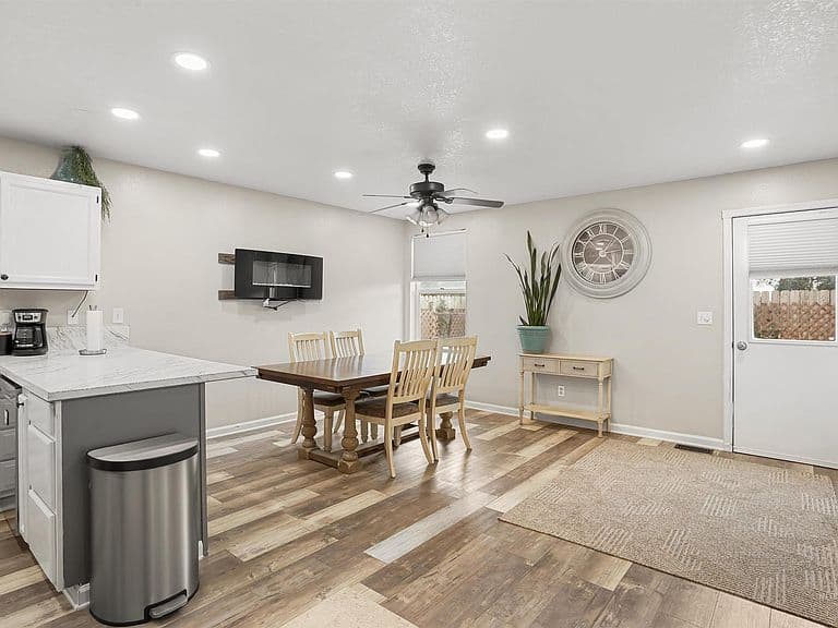 1238 Inca Dr photo 5