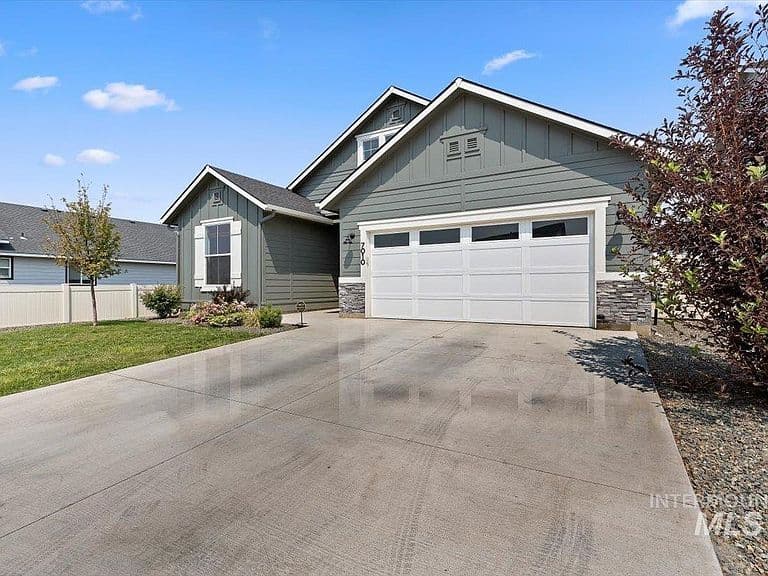 7010 W Grand Rapids Dr photo 4