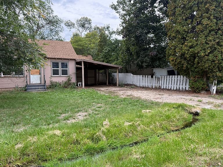 117 Daly Ave photo 2