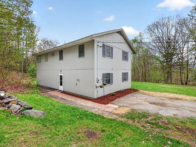 65 Foisy Hill Road photo 3