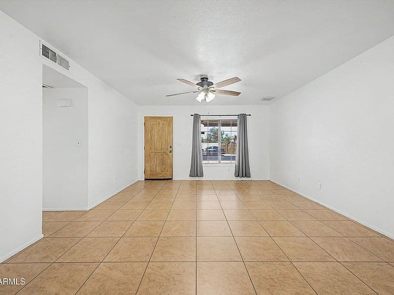 5059 W VERNON Avenue photo 4