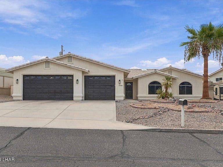 3300 Thundercloud Dr photo 2