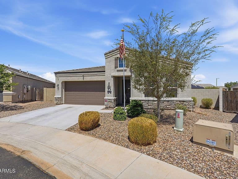 8570 W RUSHMORE Way photo 4