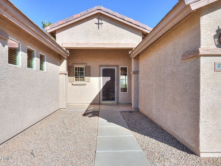 2394 E FIESTA Drive photo 4