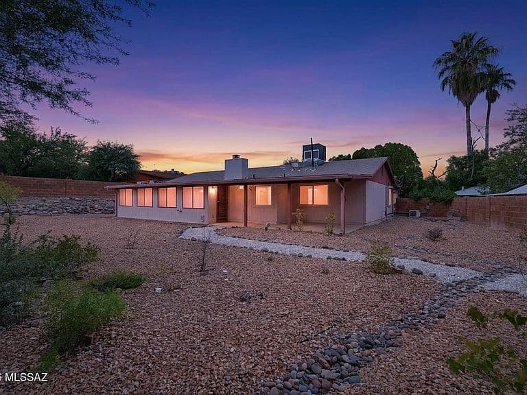 840 N Constitution Dr photo 3
