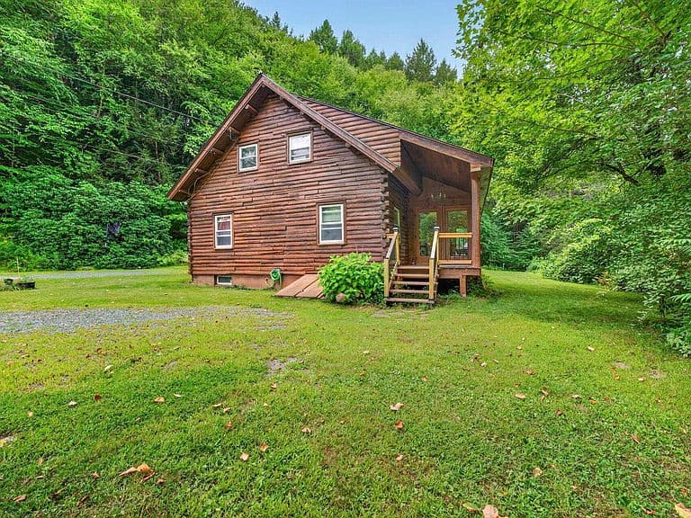 220 Hill Road photo 3