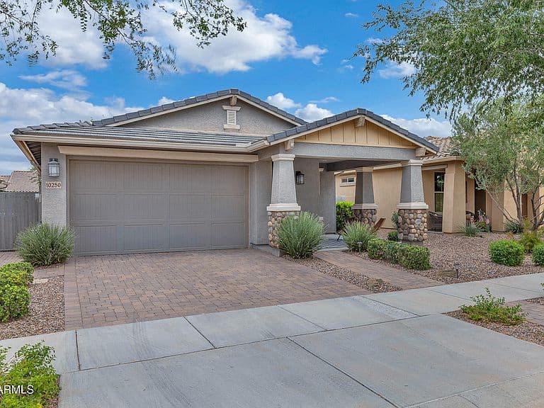 10250 E TAHOE Avenue photo 2