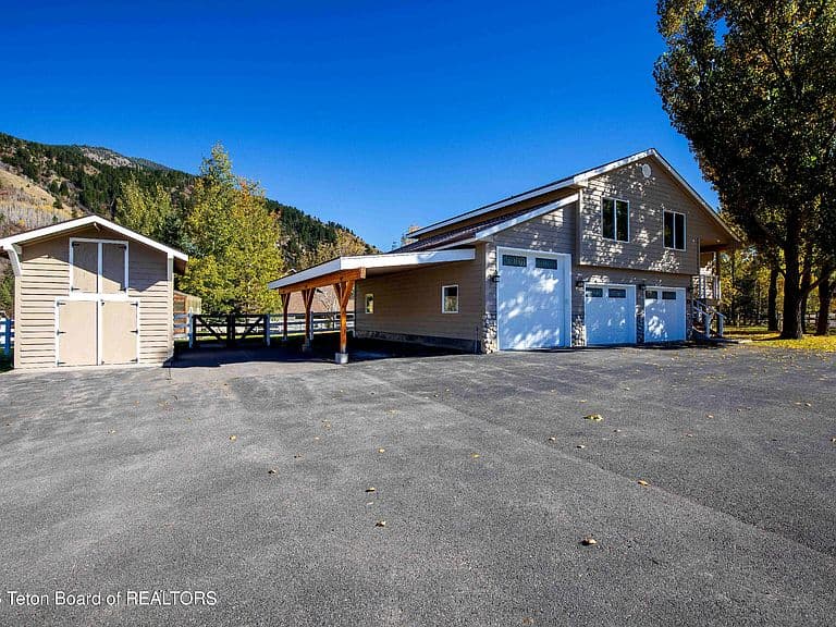 507 Three Rivers Dr photo 3