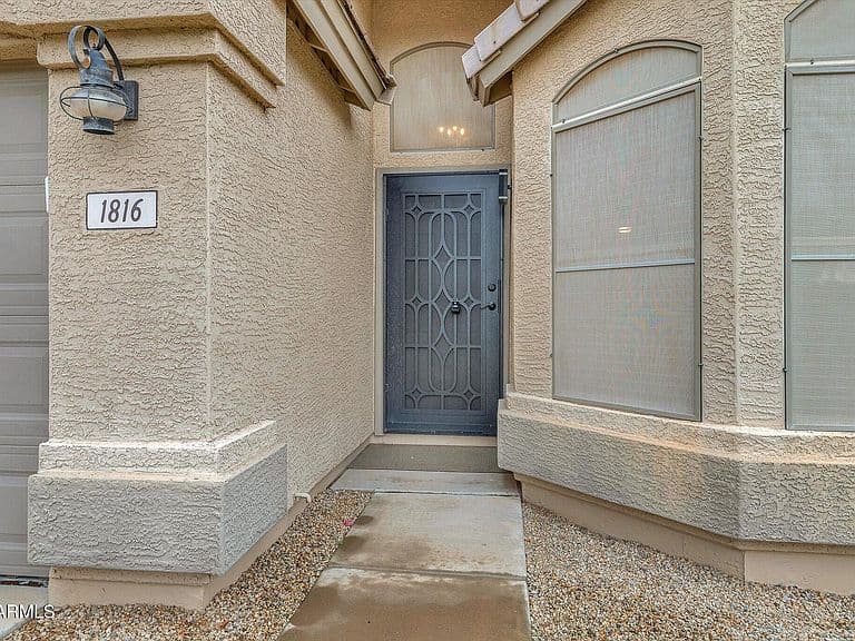 1816 E Morgan Drive photo 3