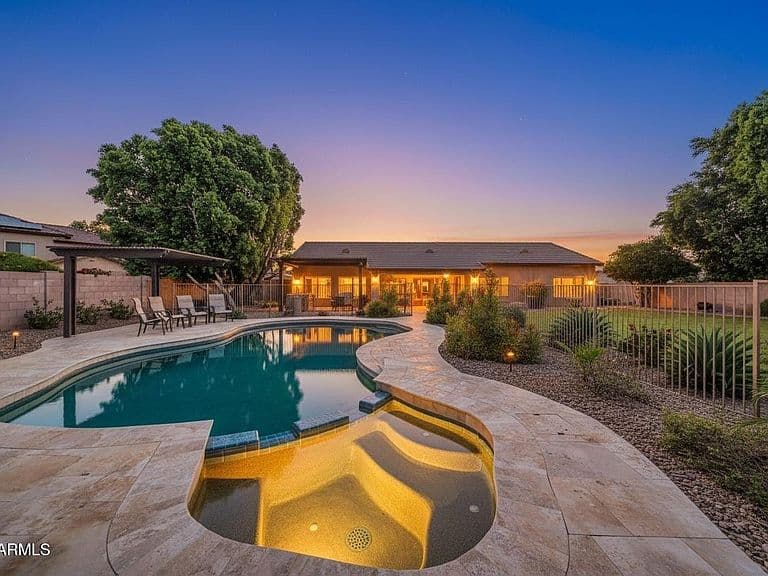 8039 W BRIDEN Lane photo 1
