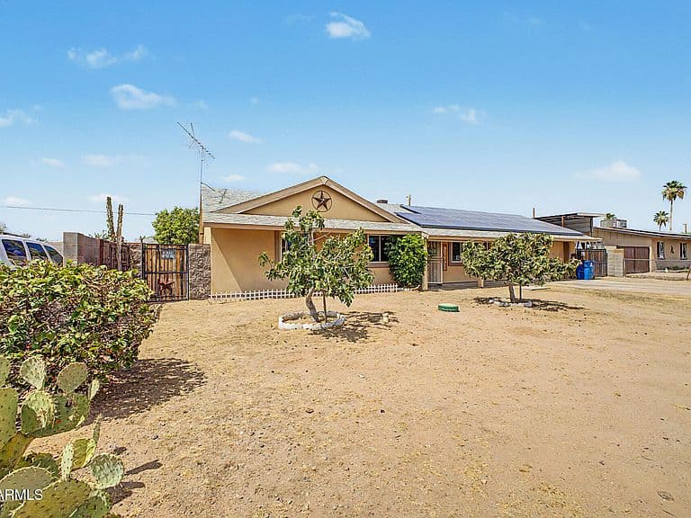 10434 E ALBANY Street photo 3