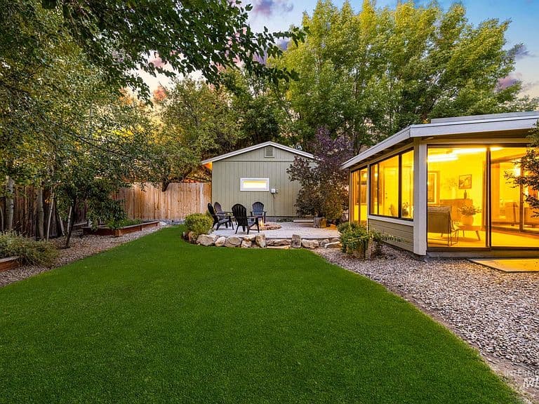 2013 S Coloma Way photo 5