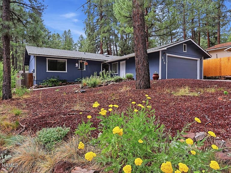 515 E Bennett Dr photo 1