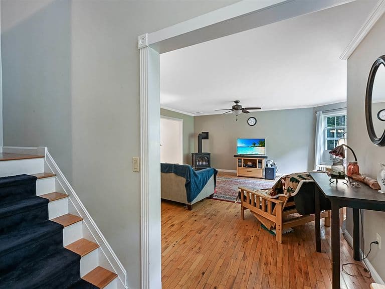 67 Applewood Drive photo 3