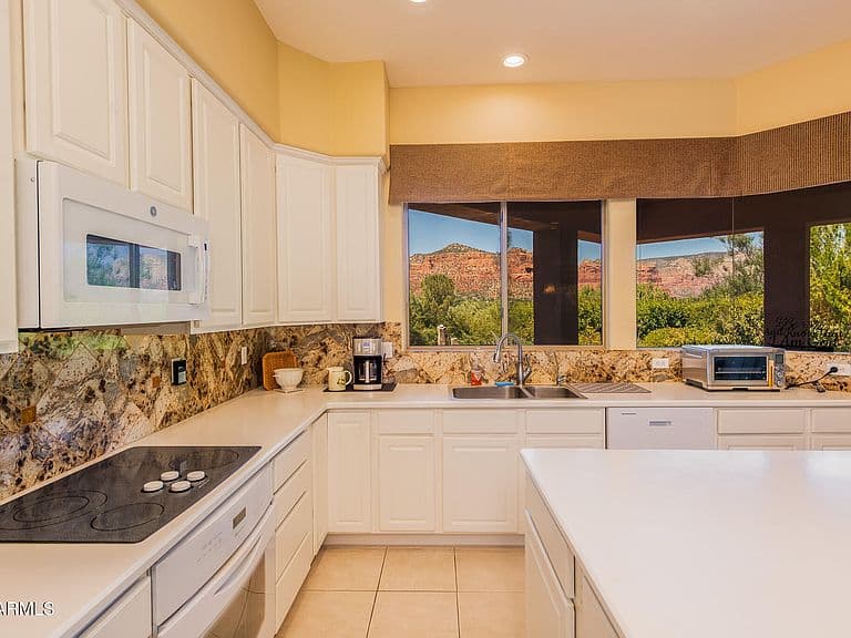 165 White Tail Drive photo 5