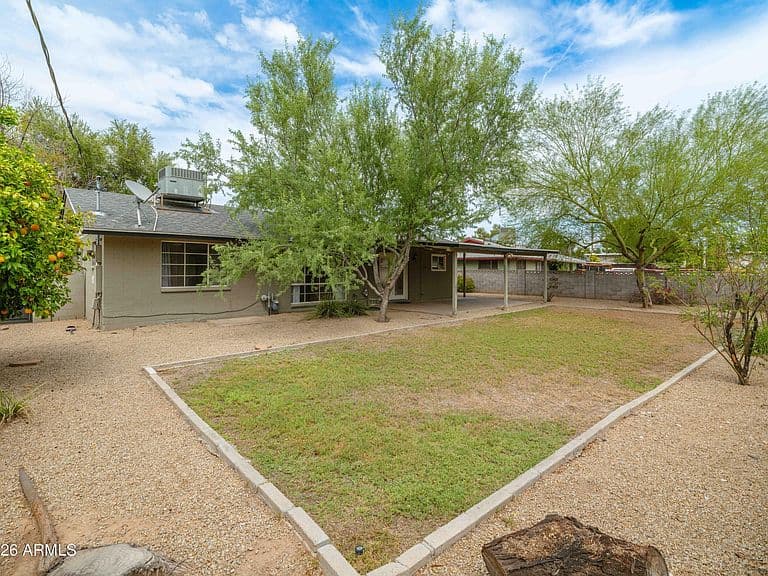 1203 W ORANGE Drive photo 4