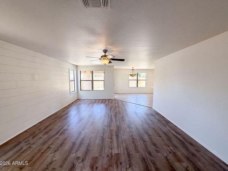 7500 E DEER VALLEY Road #8 photo 3