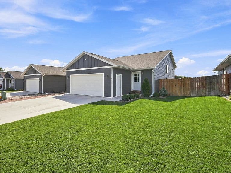 1107 Diamond Ridge Blvd photo 5