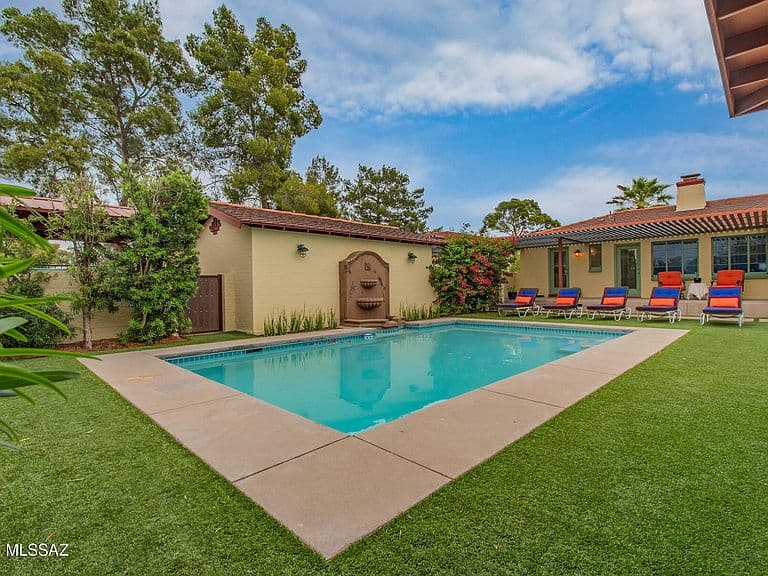 225 N Sierra Vista Dr photo 5