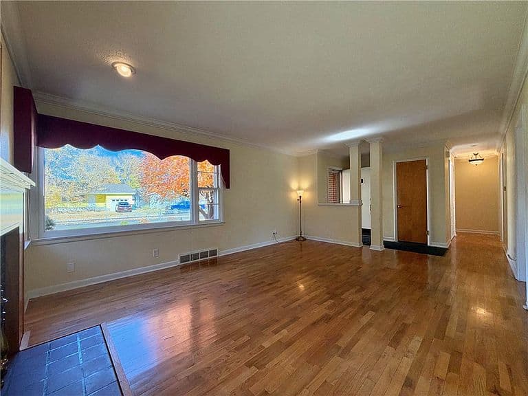 1030 Avenue F photo 5