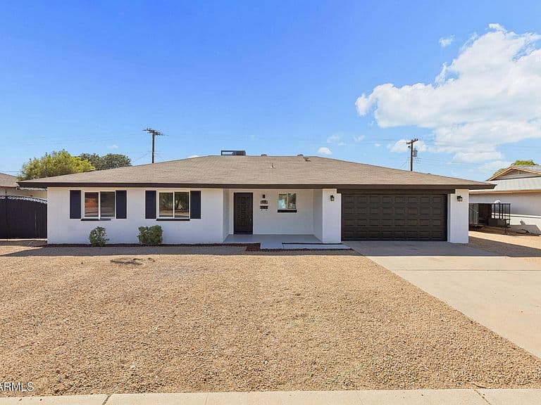 4119 W TOWNLEY Avenue photo 1