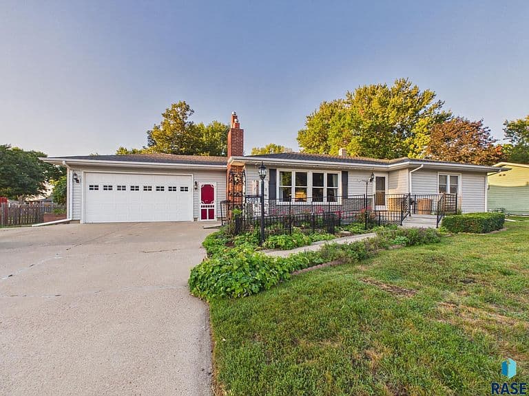 5009 W 37th St photo 1