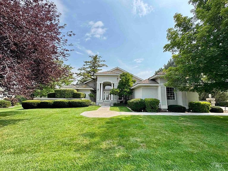 315 Clear Lakes Ln photo 1