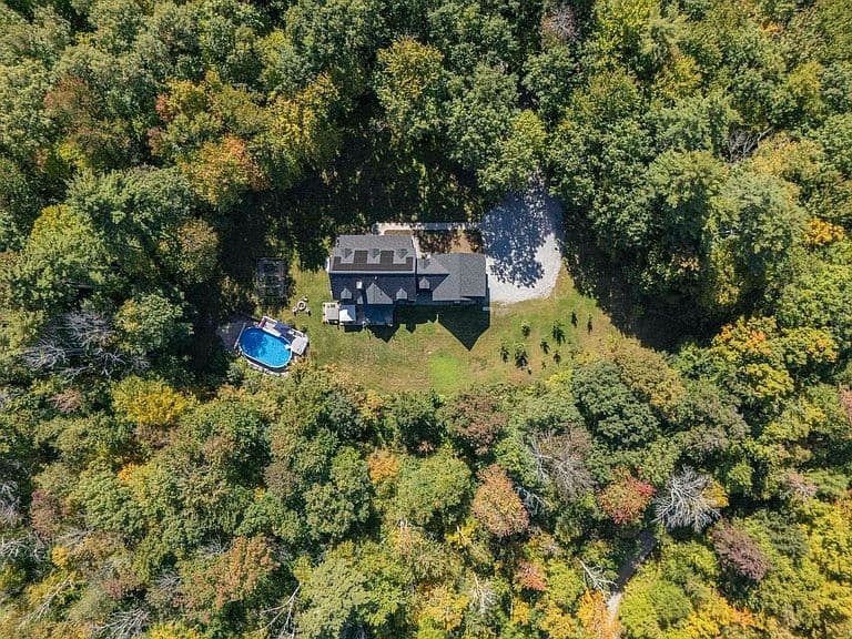 379 E Washington Road photo 4
