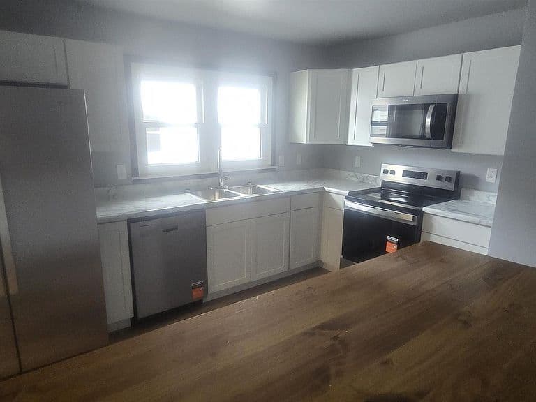 39 Fairmont Blvd photo 4