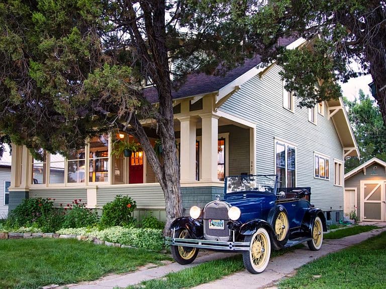 357 Coffeen Ave photo 2