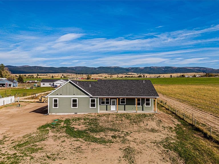 4445 Ludwig Ln photo 3