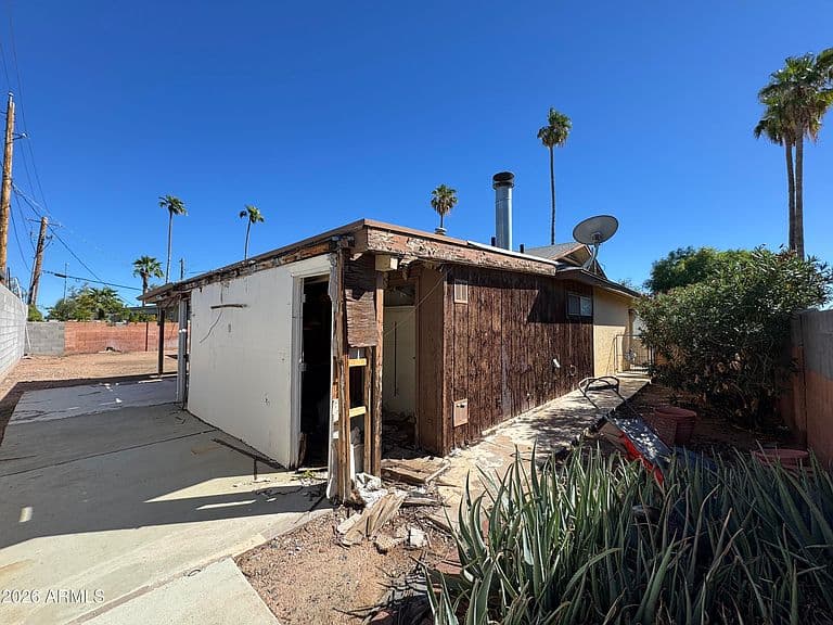 2640 E VIRGINIA Avenue photo 4