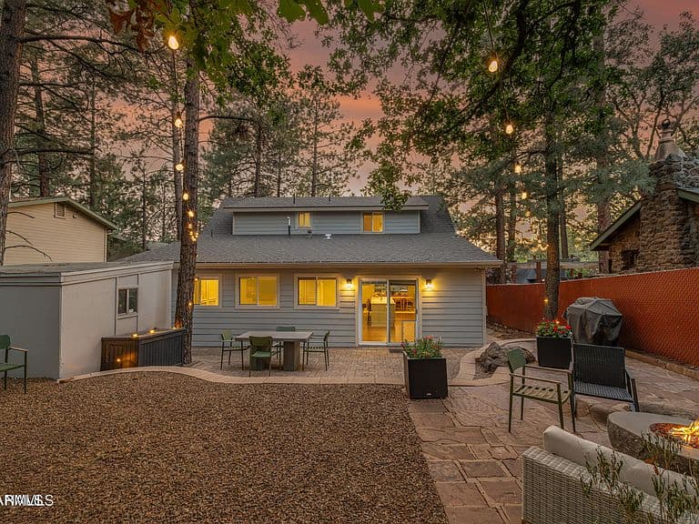 1410 N Rim Drive photo 2