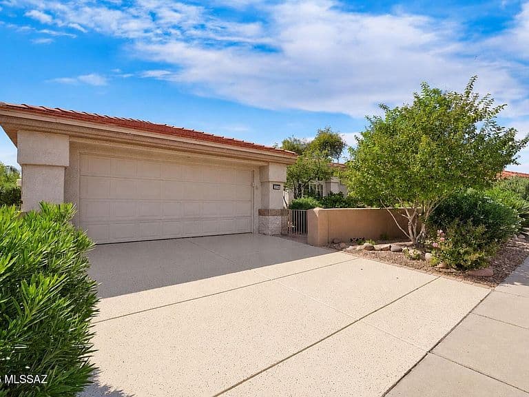 2196 E Sahuarita Wash Way photo 5
