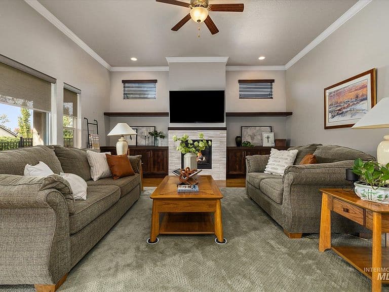 6655 N Moon Drummer Way photo 4