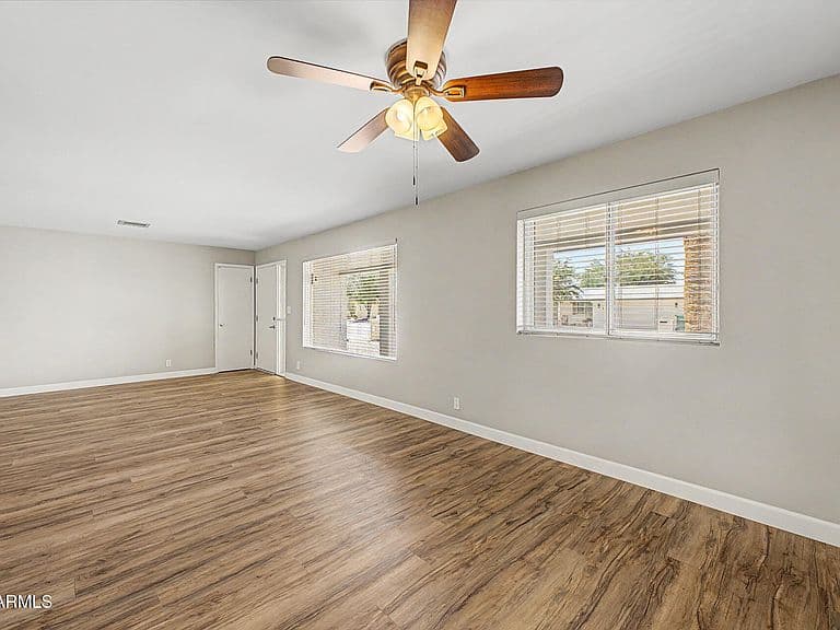 6656 E Decatur Street photo 5