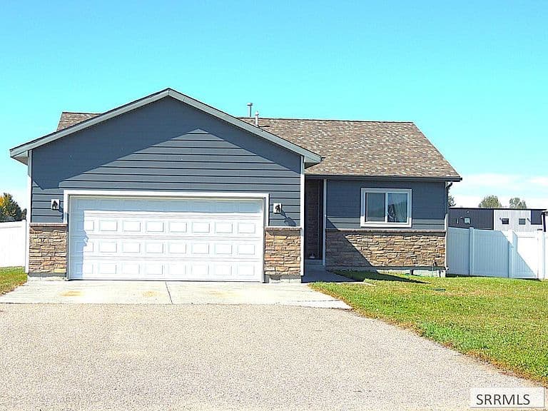 27 N White Pine Ln photo 1
