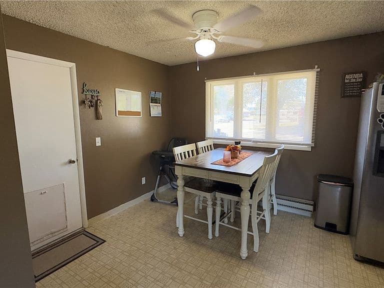 403 Wildrye St photo 3