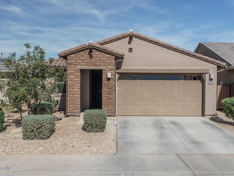 8918 W RANCHO Drive photo 1