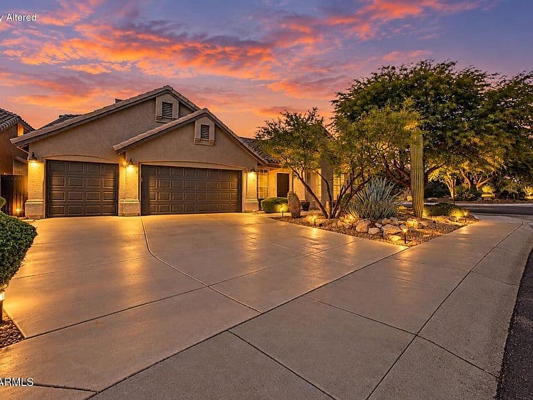 11140 E WHITE FEATHER Lane photo 2
